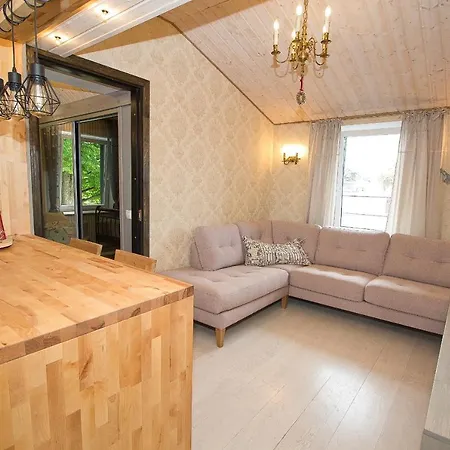 아파트 With Private Garden And Large Balcony *