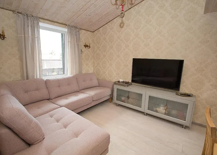 Lejlighed With Private Garden And Large Balcony Pärnu