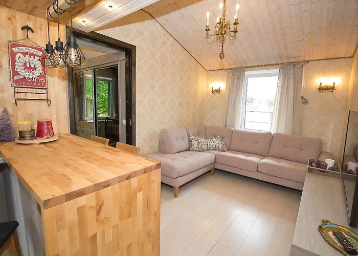 Lejlighed With Private Garden And Large Balcony *